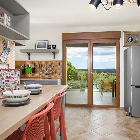 Tai, Enjoy The Oasis With 2br ,wifi, Pool, Ac Villa Puntera